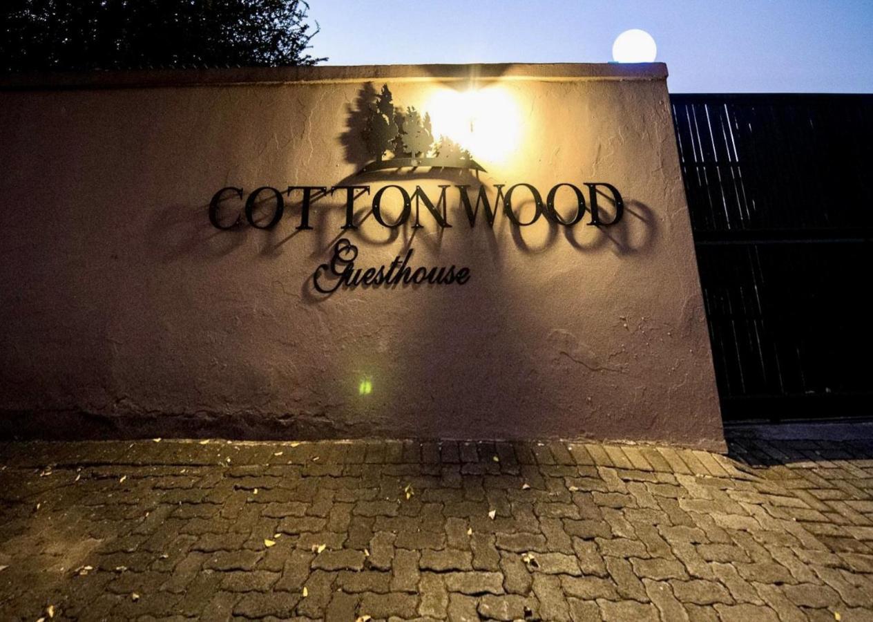 בלומפונטייין Cottonwood Guesthouse Oasis מראה חיצוני תמונה