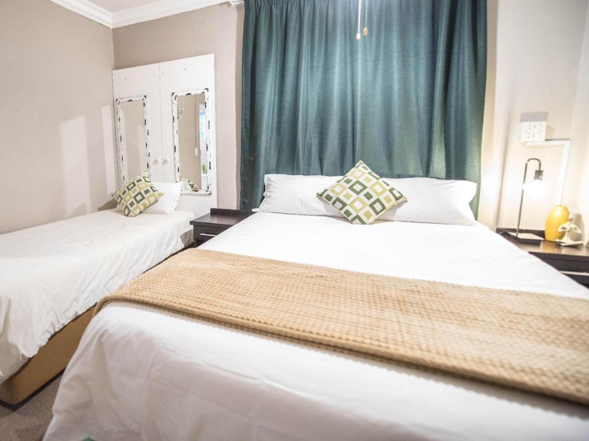 בלומפונטייין Cottonwood Guesthouse Oasis מראה חיצוני תמונה